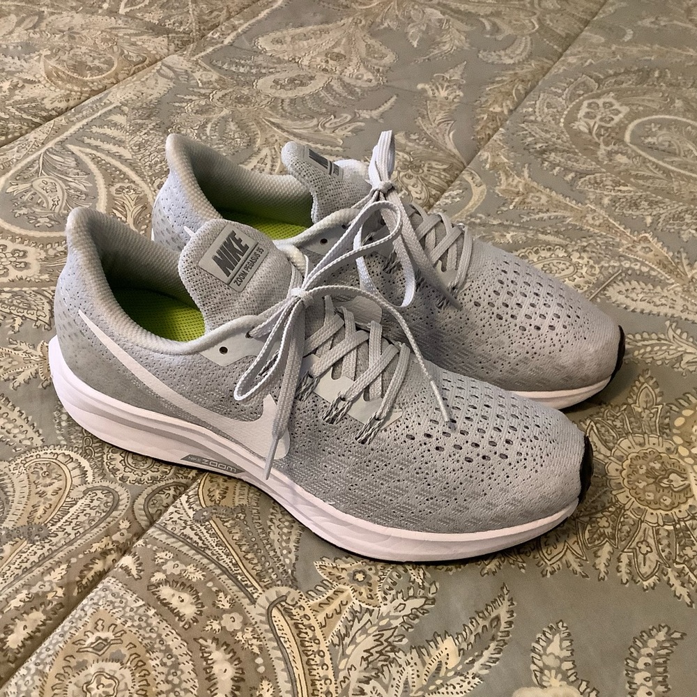 EUC Nike Air Zoom Pegasus 35 Platinum Sneakers Women’s Sz 8